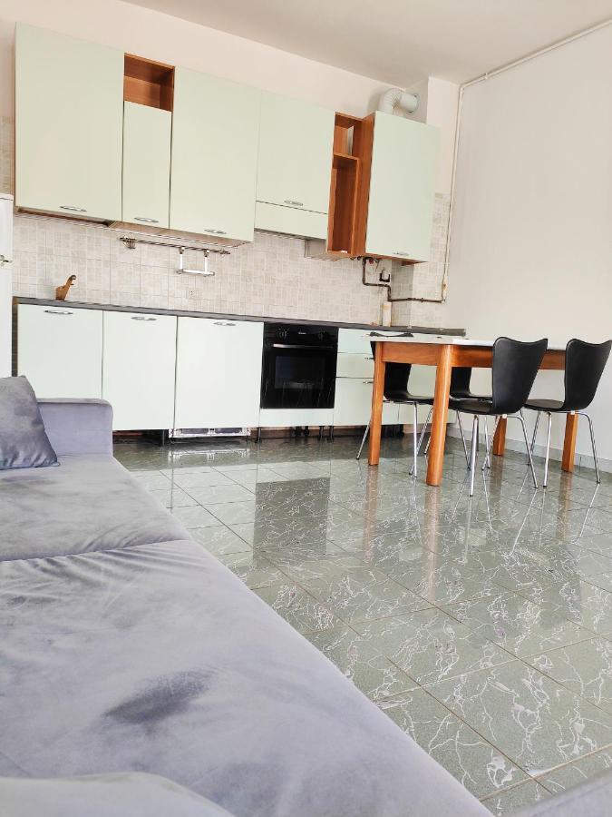 Apartament Sesto Rondo Mm1 Apartment เซสโต ซานโจวันนี ภายนอก รูปภาพ